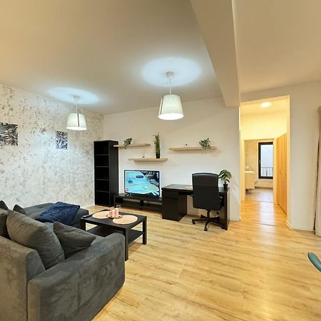 Glam Apartments Lipatti Near Iulius Mall And City Center Timisoara Ngoại thất bức ảnh