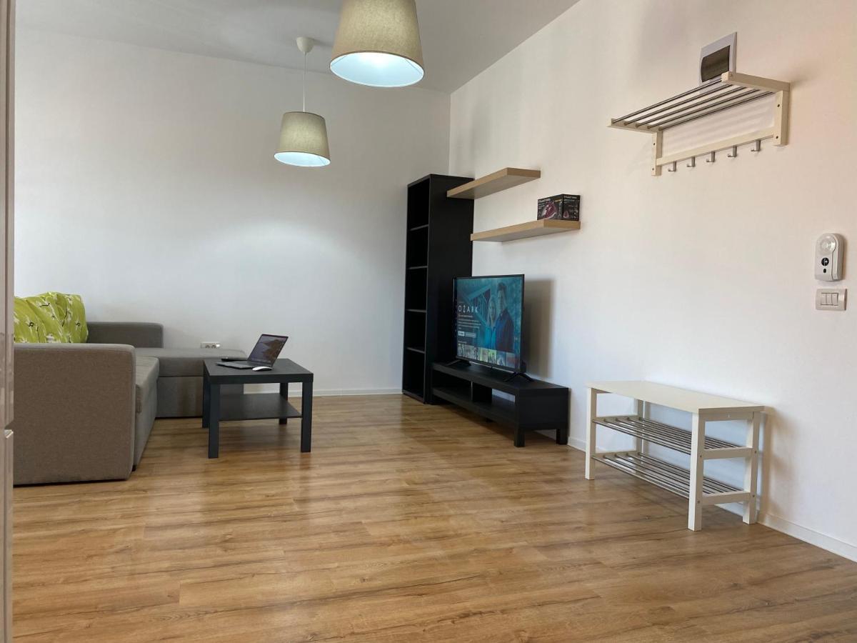 Glam Apartments Lipatti Near Iulius Mall And City Center Timisoara Ngoại thất bức ảnh