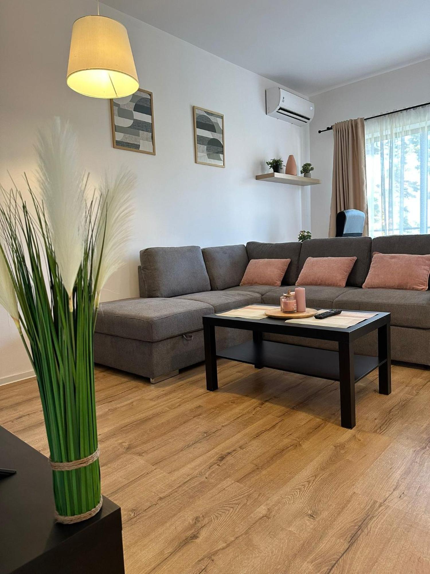 Glam Apartments Lipatti Near Iulius Mall And City Center Timisoara Ngoại thất bức ảnh